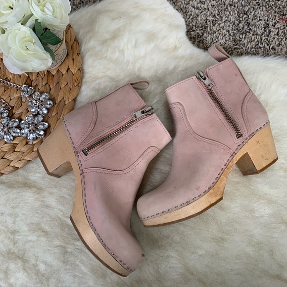 Swedish Hasbeens Shoes - Swedish Hasbeens Pink Dirty Nubuck Ankle Booties